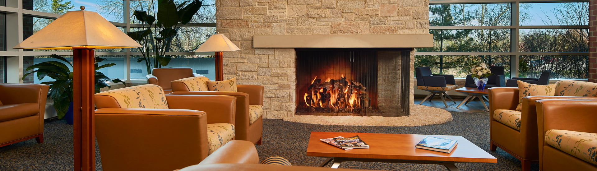 fireplace-and-seating-straight-on-hero